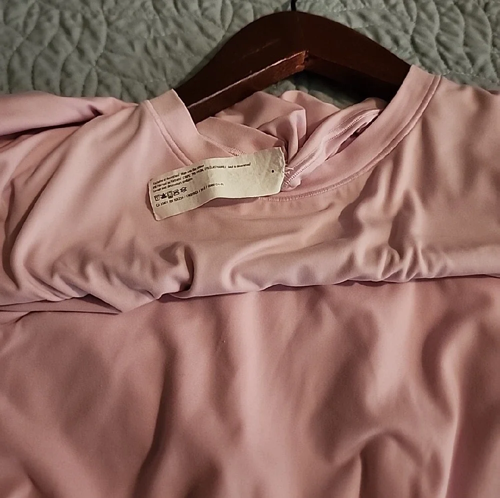 Lululemon Light Pink Size Large Crewneck Shirt Workout